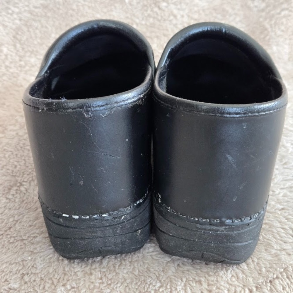 Dansko Womens Clog Shoes Black Leather Round Toe Slip Resistant 9-9.5 EUR 40 - Picture 5 of 9